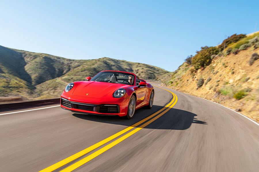  Porsche 911 Carrera Cabriolet (992) 2019 года  (NA) (фото 2 из 40)